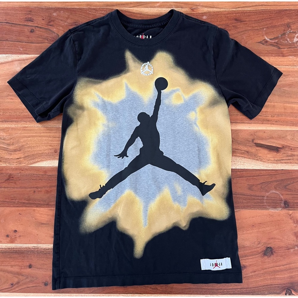 Jordan Jumpman Flight Club Graphic T-Shirt Black Gold Mens Small S Short Sleeve